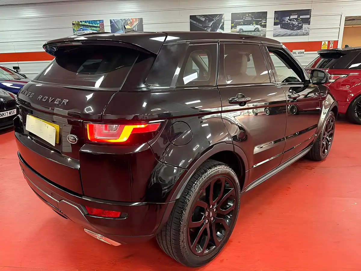 Used 2016 Land Rover Range Rover Evoque Hse Dynamic Black - Interior and Exterior details 4