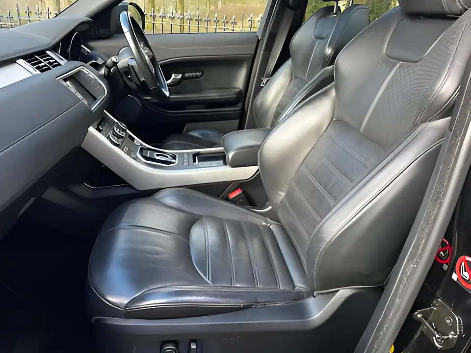 Used 2016 Land Rover Range Rover Evoque Hse Dynamic Black - Interior and Exterior details 17