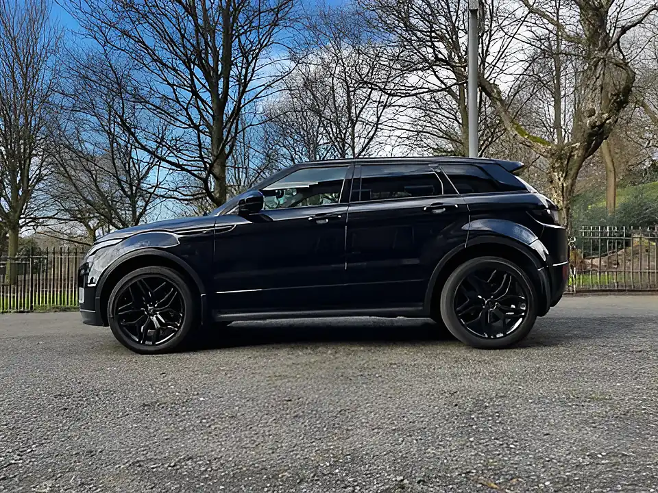 Used 2016 Land Rover Range Rover Evoque Hse Dynamic Black - Interior and Exterior details 2