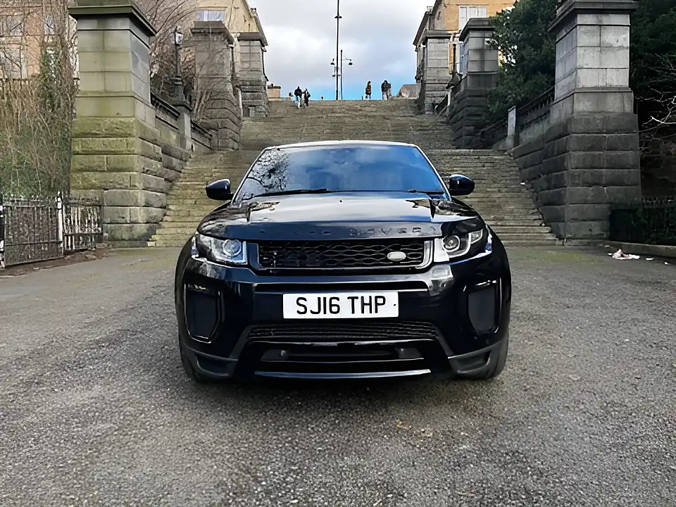 Used 2016 Land Rover Range Rover Evoque Hse Dynamic Black - Interior and Exterior details 4
