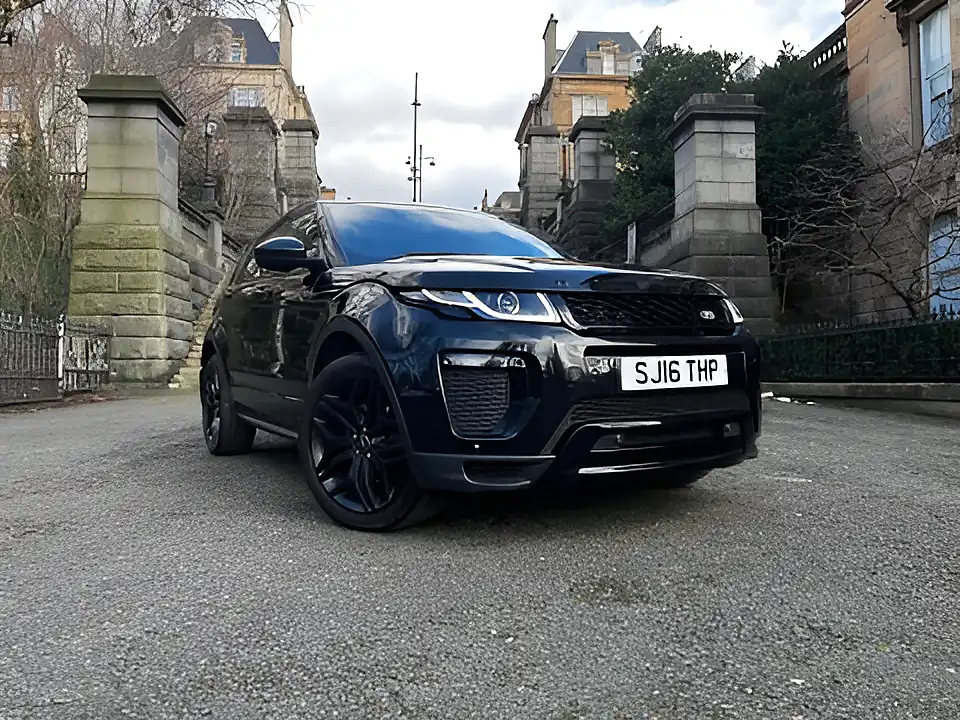 Used 2016 Land Rover Range Rover Evoque Hse Dynamic Black - Interior and Exterior details 5