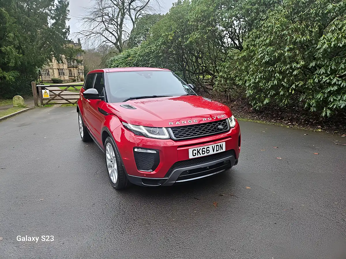 Used 2016 Land Rover Range Rover Evoque Hse Dynamic Firenze Red - Interior and Exterior details 6