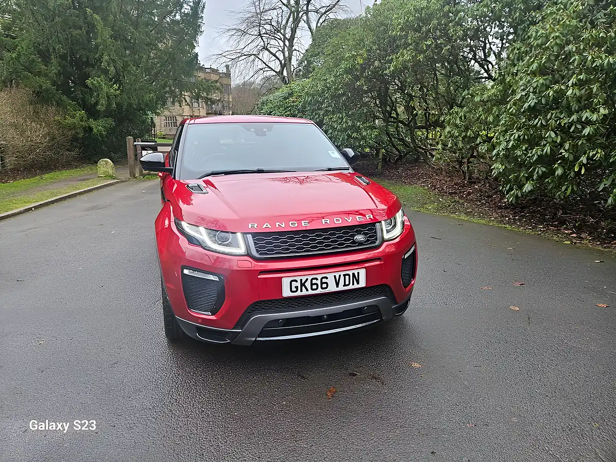 Used 2016 Land Rover Range Rover Evoque Hse Dynamic Firenze Red - Interior and Exterior details 9