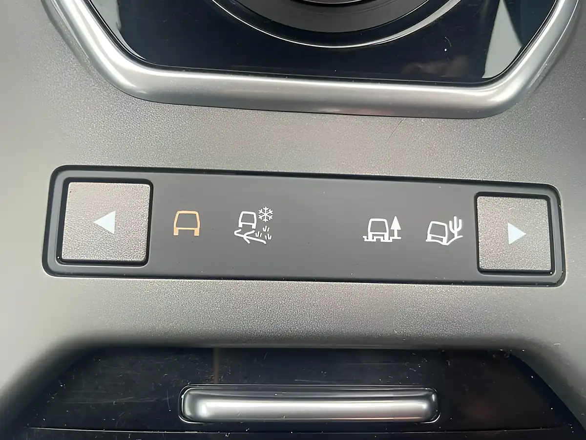 Used 2016 Land Rover Range Rover Evoque Hse Dynamic Grey - Interior and Exterior details 16