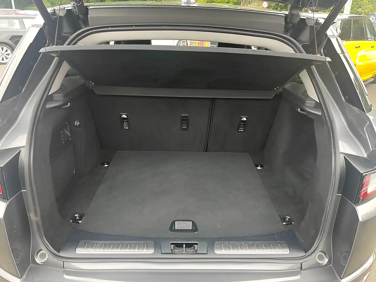 Used 2016 Land Rover Range Rover Evoque Hse Dynamic Grey - Interior and Exterior details 18