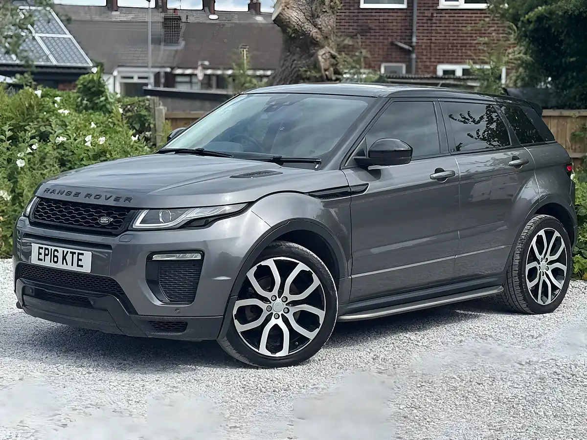 Used 2016 Land Rover Range Rover Evoque Hse Dynamic Grey - Interior and Exterior details 3