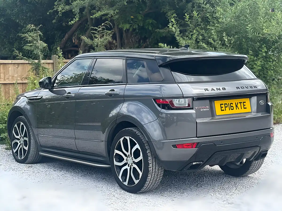 Used 2016 Land Rover Range Rover Evoque Hse Dynamic Grey - Interior and Exterior details 4