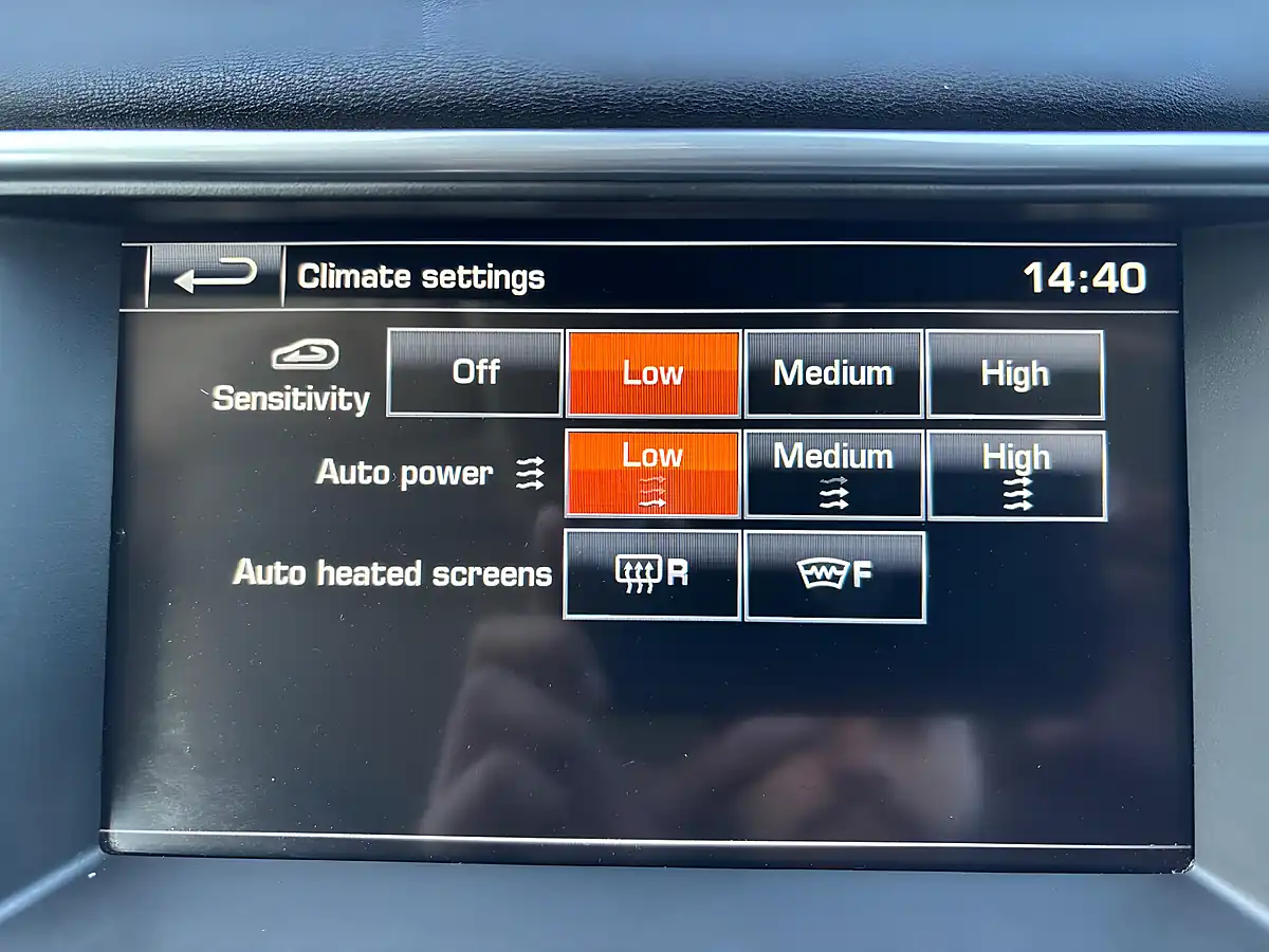 Used 2016 Land Rover Range Rover Evoque Hse Dynamic Grey - Interior and Exterior details 16