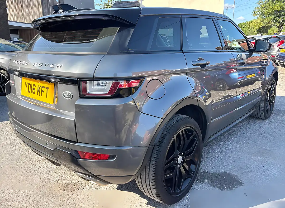 Used 2016 Land Rover Range Rover Evoque Hse Dynamic Grey - Interior and Exterior details 8