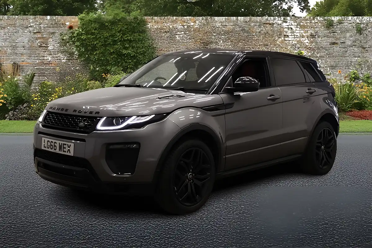 Used 2016 Land Rover Range Rover Evoque Hse Dynamic Grey - Interior and Exterior details 3