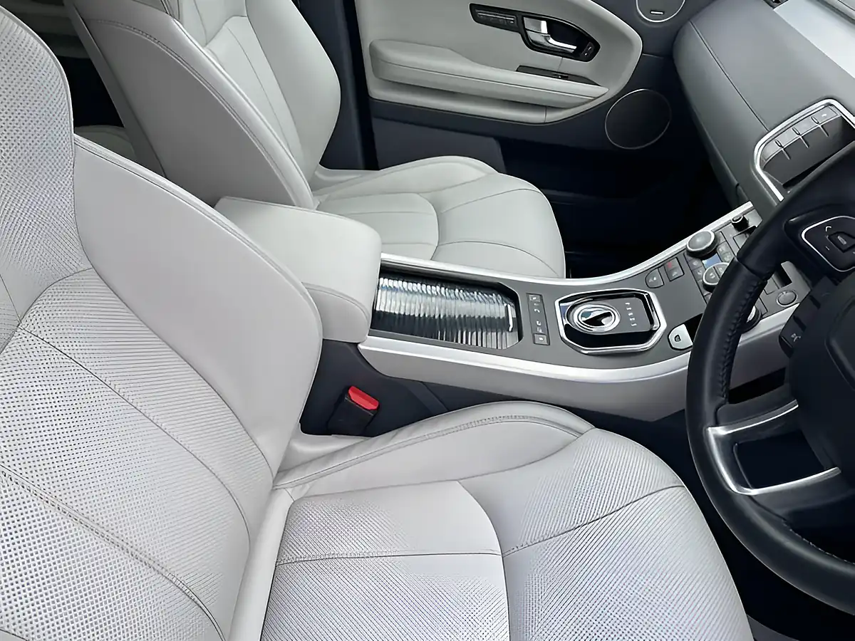 Used 2016 Land Rover Range Rover Evoque Hse Dynamic Grey - Interior and Exterior details 13
