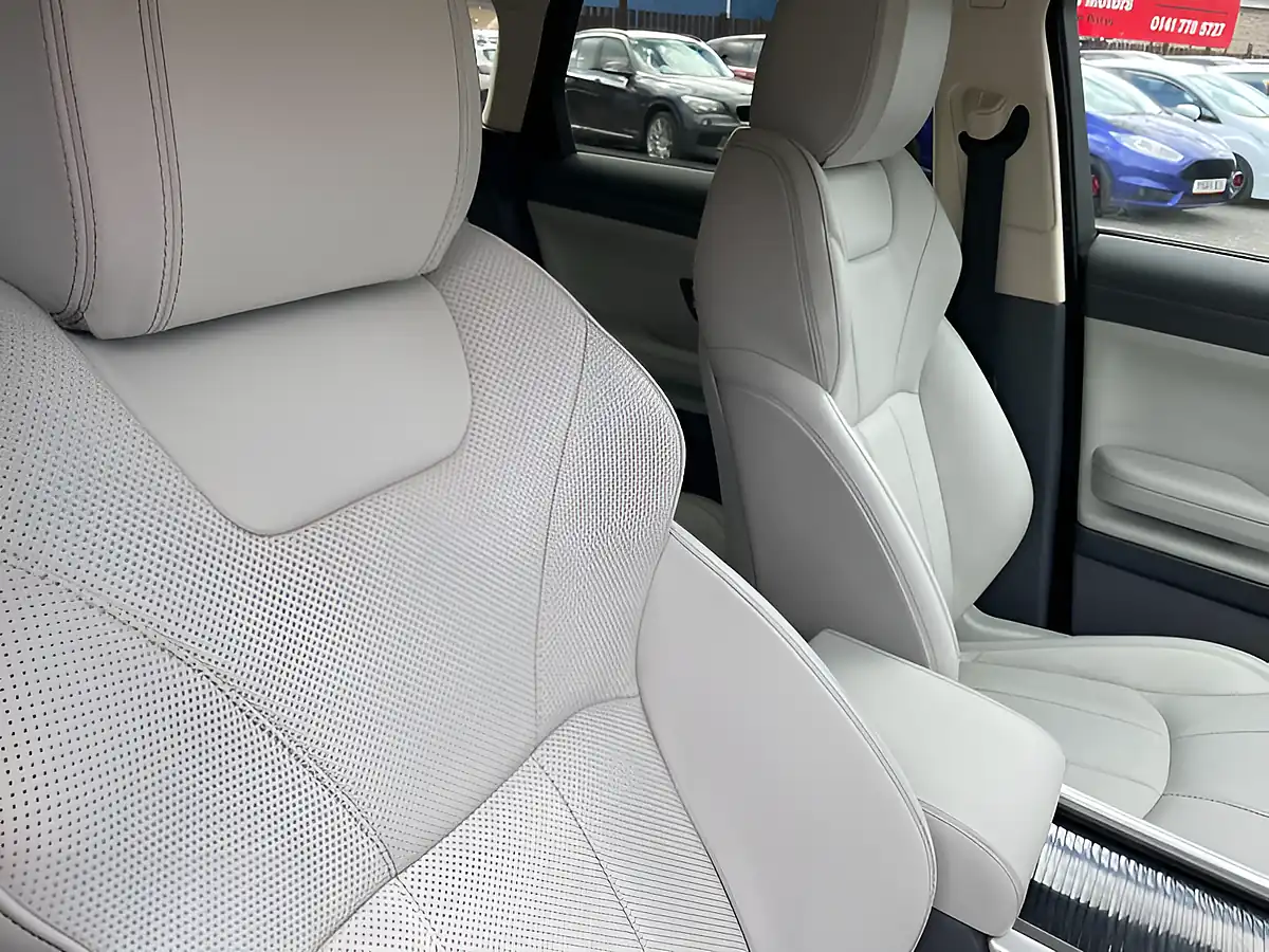 Used 2016 Land Rover Range Rover Evoque Hse Dynamic Grey - Interior and Exterior details 14