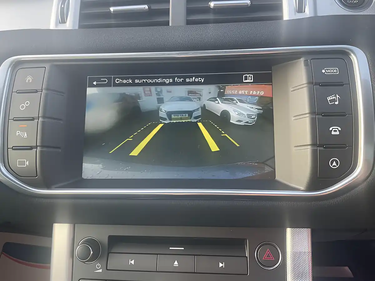 Used 2016 Land Rover Range Rover Evoque Hse Dynamic Grey - Interior and Exterior details 16