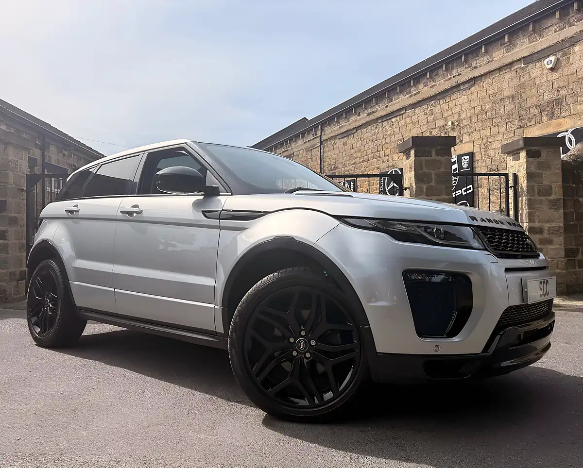 Used 2016 Land Rover Range Rover Evoque Hse Dynamic Indus Silver - Interior and Exterior details 14