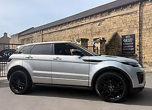 Used 2016 Land Rover Range Rover Evoque Hse Dynamic Indus Silver - Interior and Exterior details 3