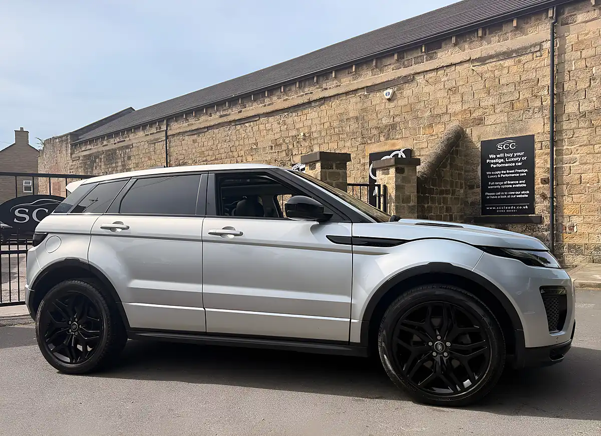Used 2016 Land Rover Range Rover Evoque Hse Dynamic Indus Silver - Interior and Exterior details 3