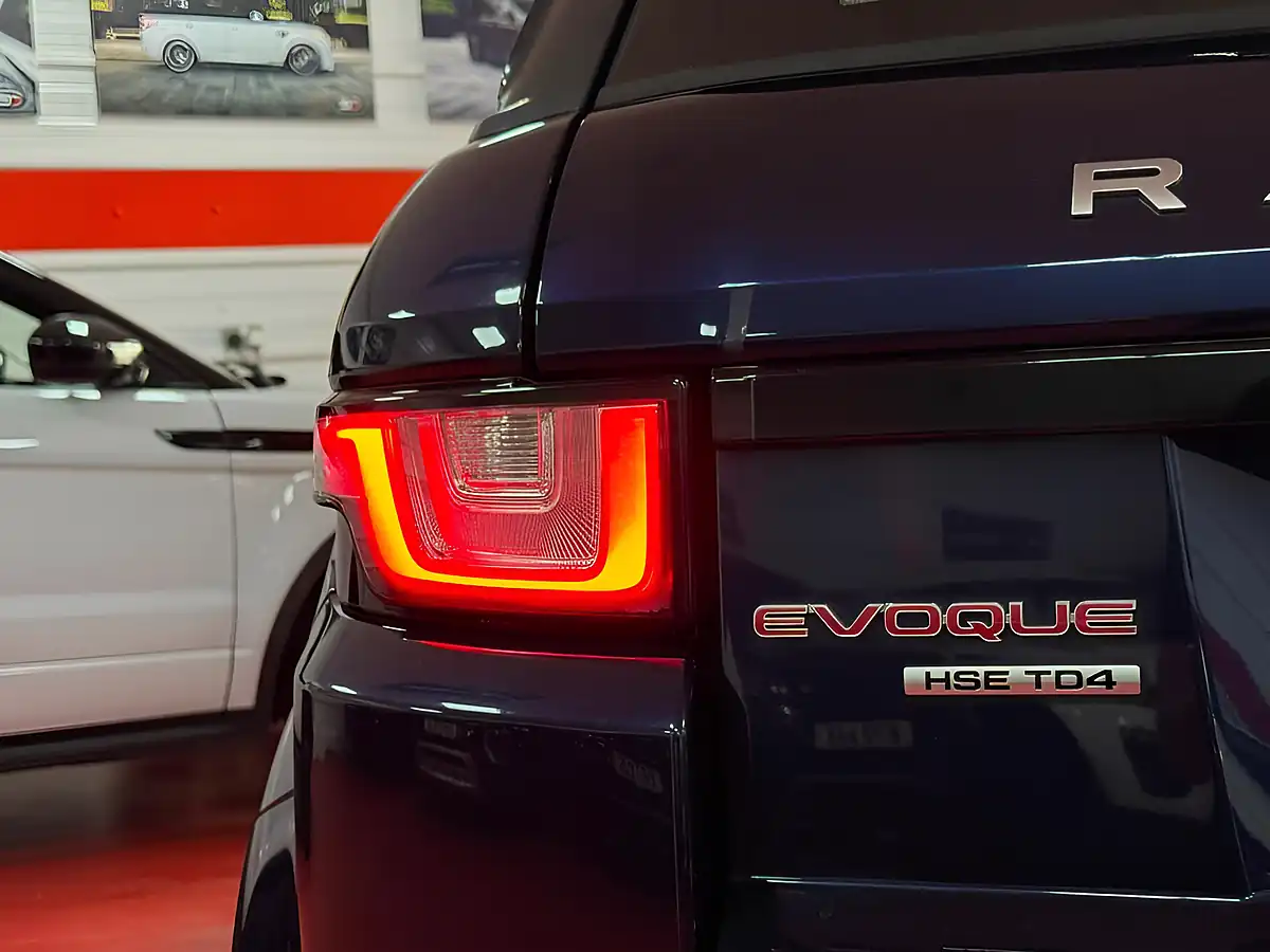 Used 2016 Land Rover Range Rover Evoque Hse Dynamic Lux Blue - Interior and Exterior details 12