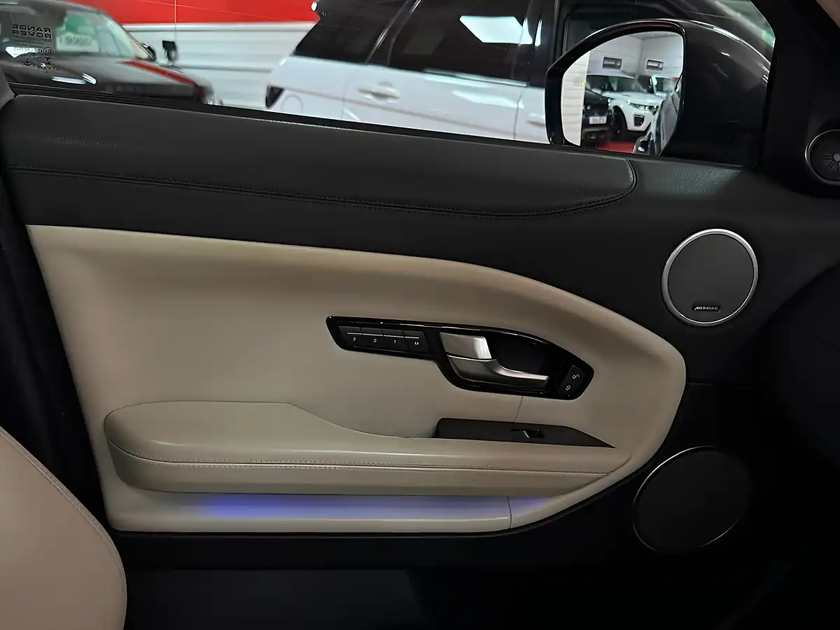 Used 2016 Land Rover Range Rover Evoque Hse Dynamic Lux Blue - Interior and Exterior details 17