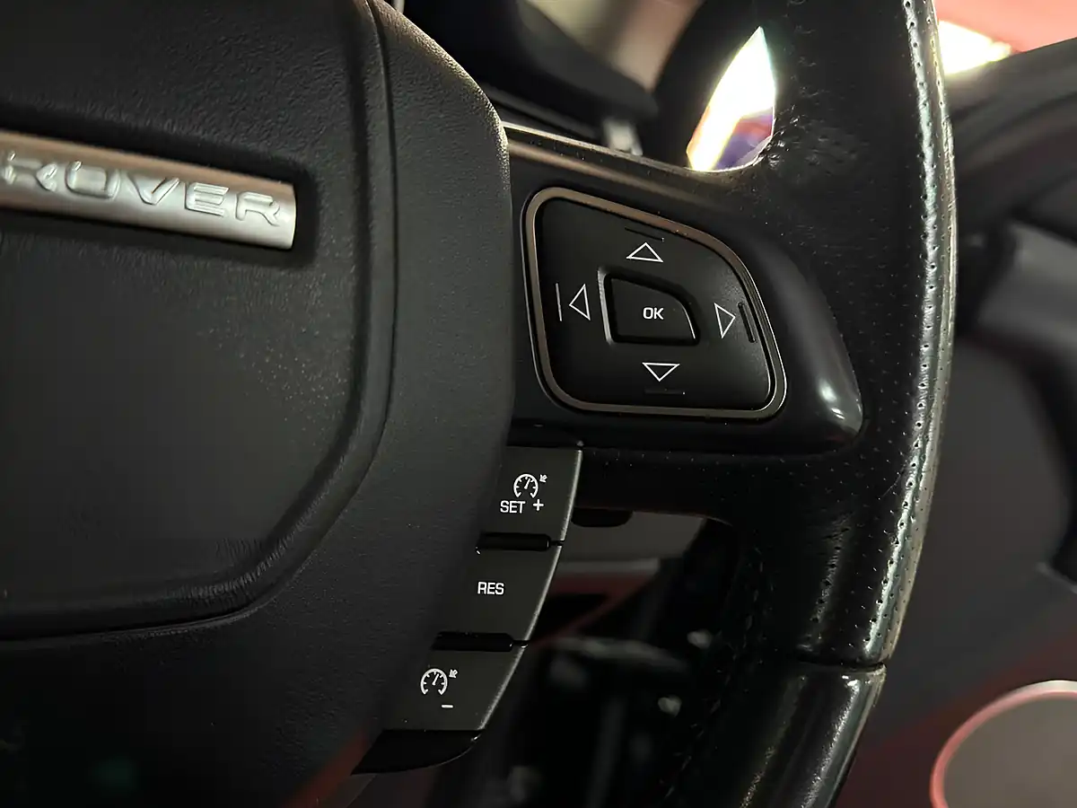 Used 2016 Land Rover Range Rover Evoque Hse Dynamic Lux Blue - Interior and Exterior details 18