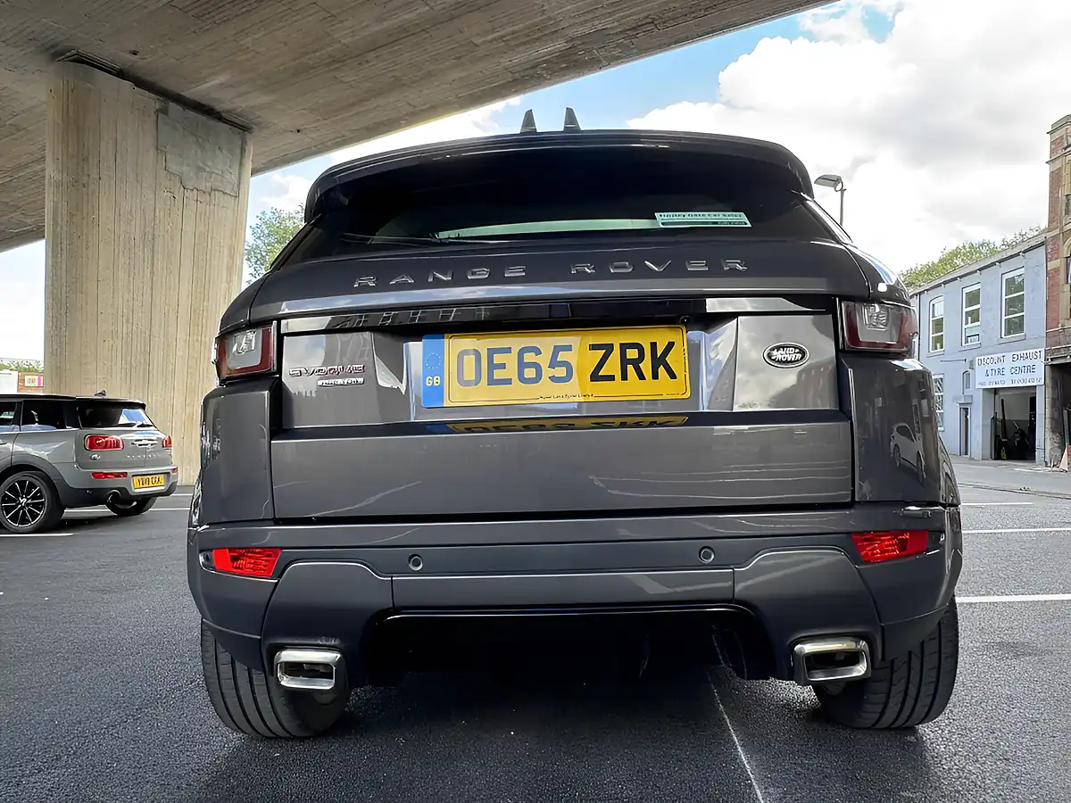 Used 2016 Land Rover Range Rover Evoque Hse Dynamic Lux Grey - Interior and Exterior details 5