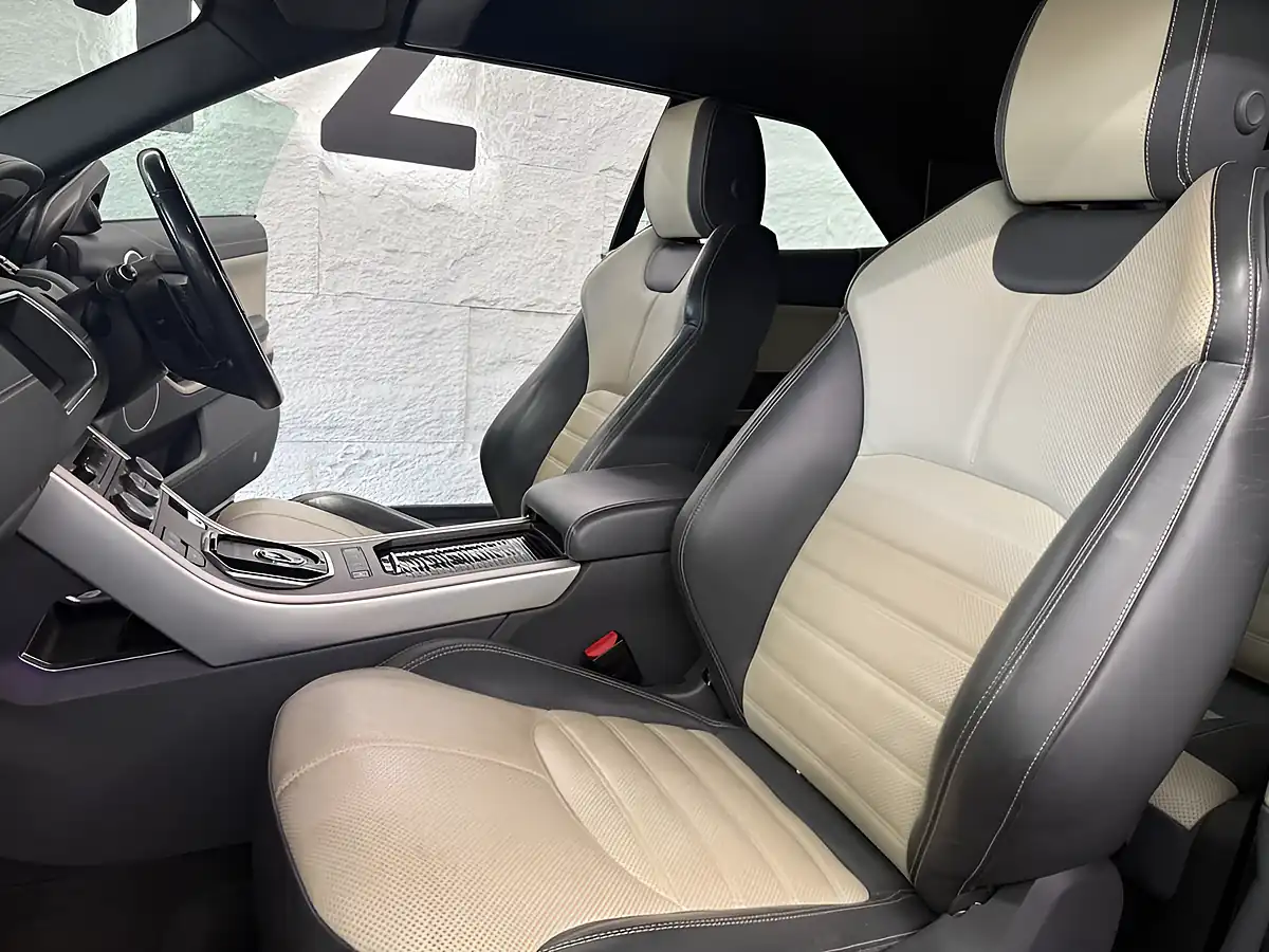 Used 2016 Land Rover Range Rover Evoque Hse Dynamic Lux White - Interior and Exterior details 4