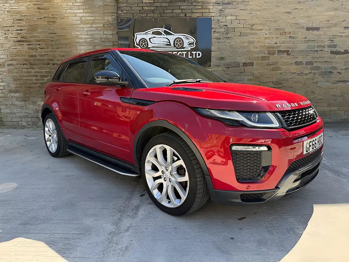 Used 2016 Land Rover Range Rover Evoque Hse Dynamic Red - Interior and Exterior details 4