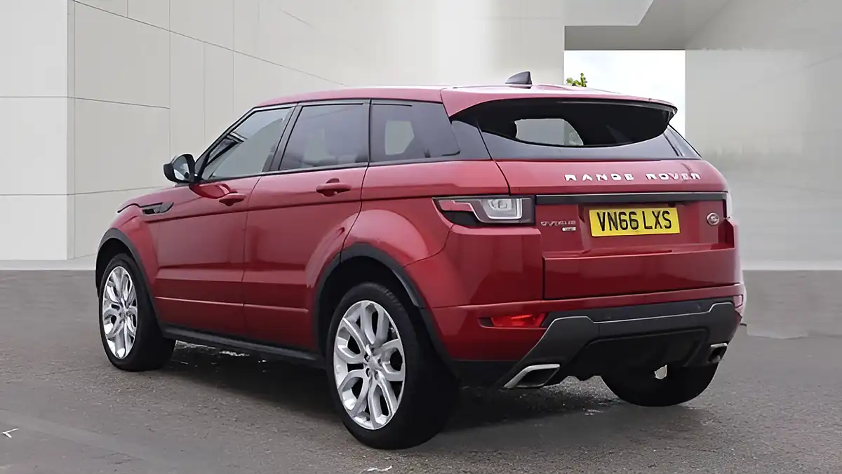 Used 2016 Land Rover Range Rover Evoque Hse Dynamic Red - Interior and Exterior details 3