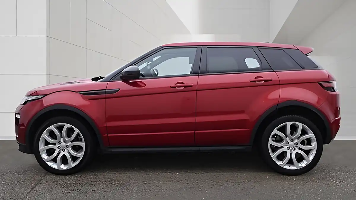 Used 2016 Land Rover Range Rover Evoque Hse Dynamic Red - Interior and Exterior details 6