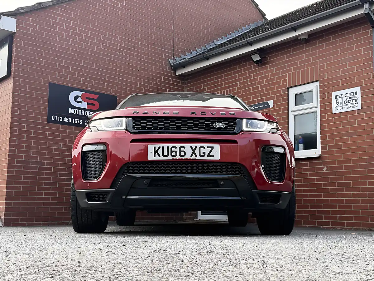 Used 2016 Land Rover Range Rover Evoque Hse Dynamic Red - Interior and Exterior details 4