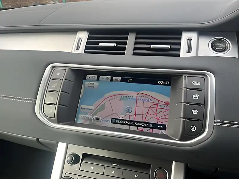 Used 2016 Land Rover Range Rover Evoque Hse Dynamic Scotia Grey Metallic - Interior and Exterior details 17
