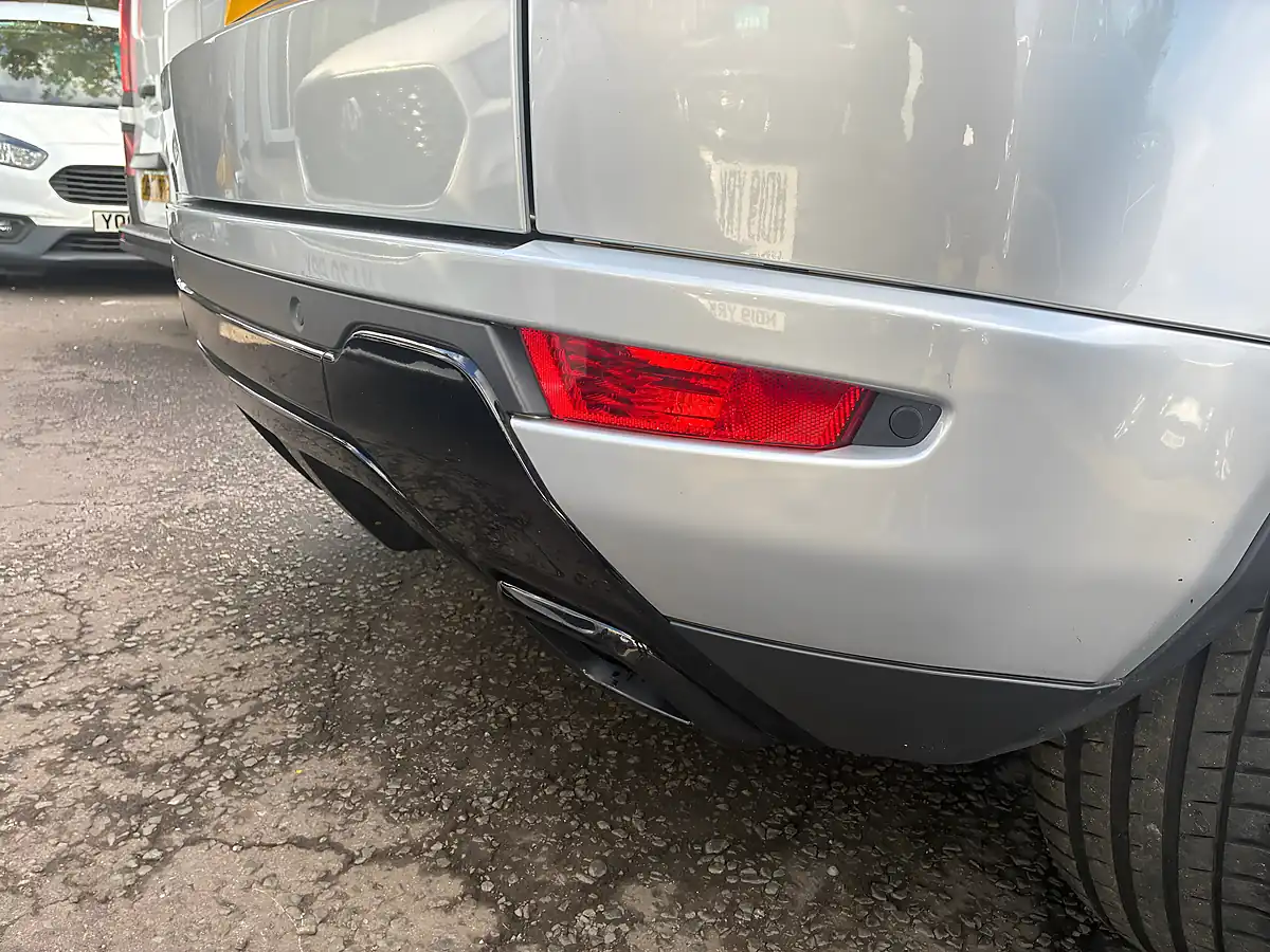 Used 2016 Land Rover Range Rover Evoque Hse Dynamic Silver - Interior and Exterior details 12