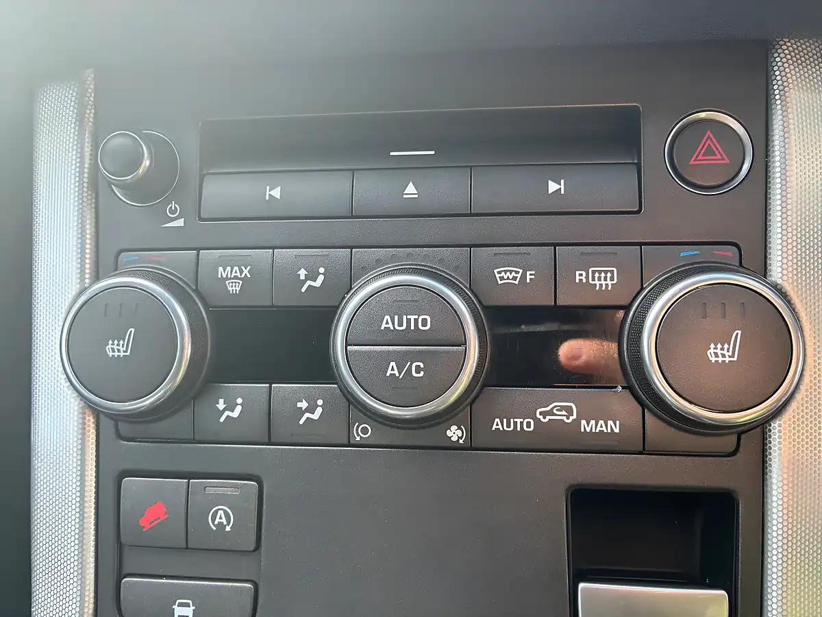 Used 2016 Land Rover Range Rover Evoque Hse Dynamic Silver - Interior and Exterior details 15