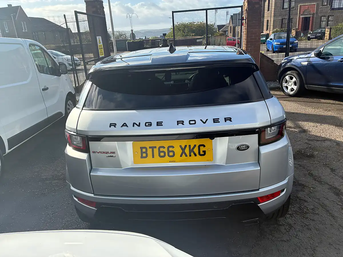 Used 2016 Land Rover Range Rover Evoque Hse Dynamic Silver - Interior and Exterior details 4