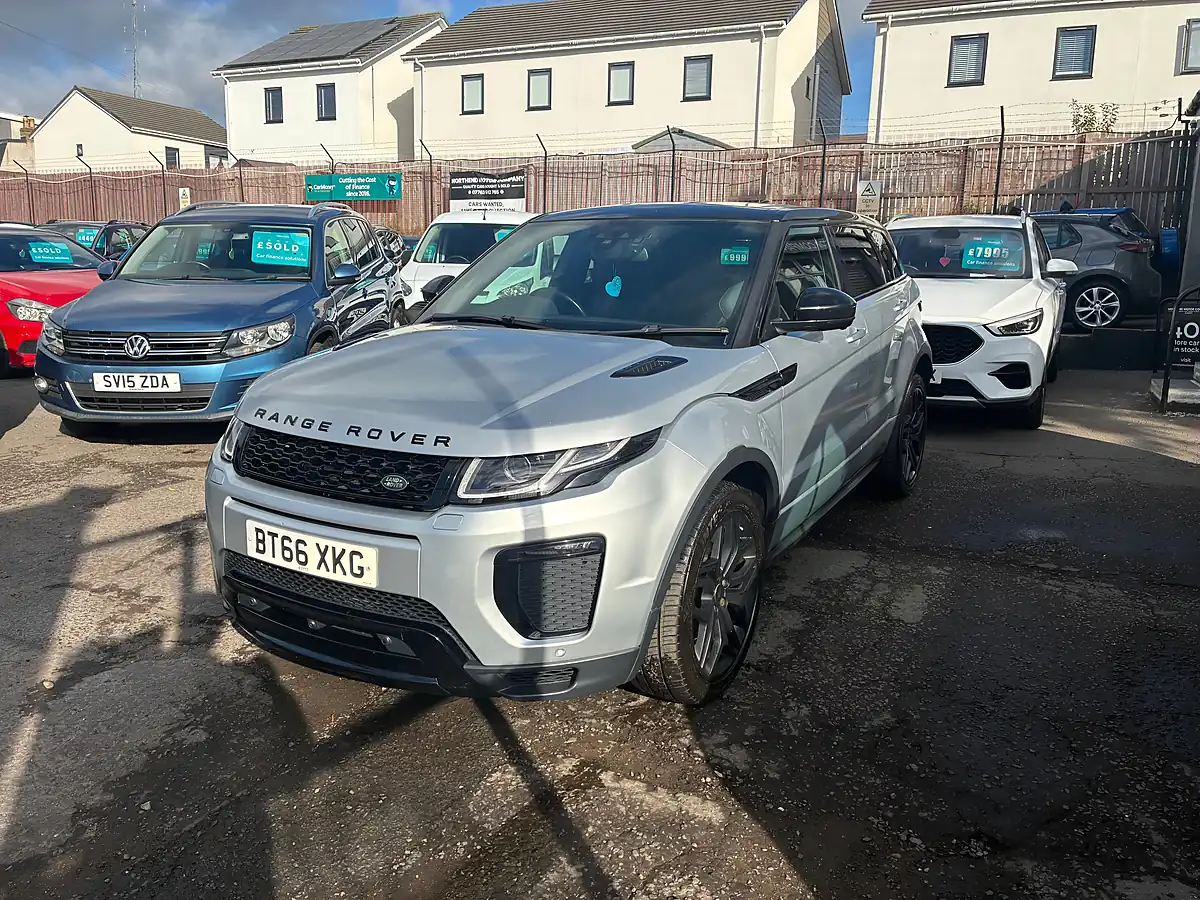 Used 2016 Land Rover Range Rover Evoque Hse Dynamic Silver - Interior and Exterior details 6