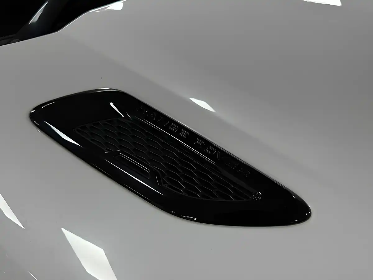 Used 2016 Land Rover Range Rover Evoque Hse Dynamic White - Interior and Exterior details 13