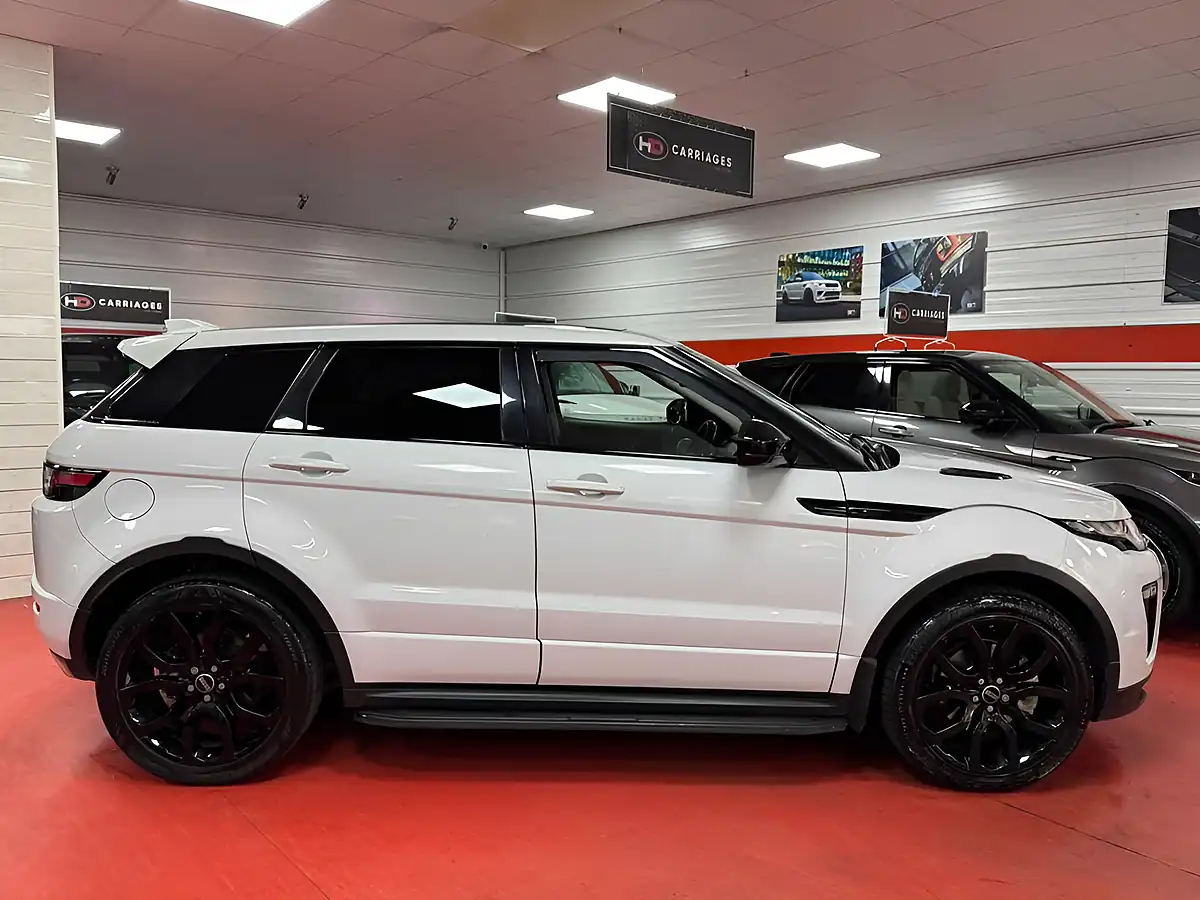 Used 2016 Land Rover Range Rover Evoque Hse Dynamic White - Interior and Exterior details 6