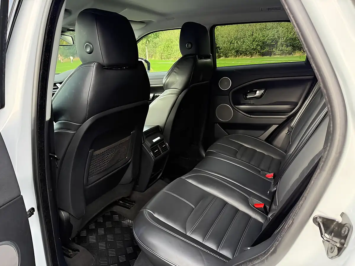 Used 2016 Land Rover Range Rover Evoque Hse Dynamic White - Interior and Exterior details 11