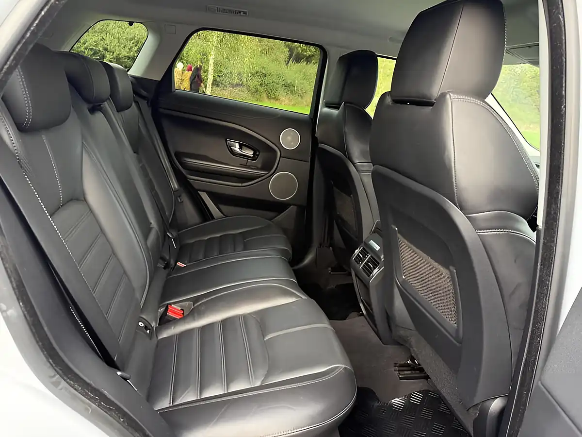 Used 2016 Land Rover Range Rover Evoque Hse Dynamic White - Interior and Exterior details 13