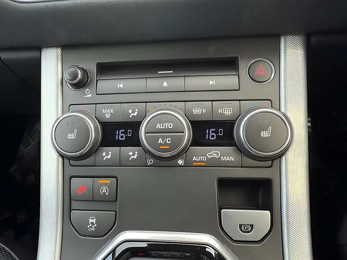 Used 2016 Land Rover Range Rover Evoque Hse Dynamic White - Interior and Exterior details 19