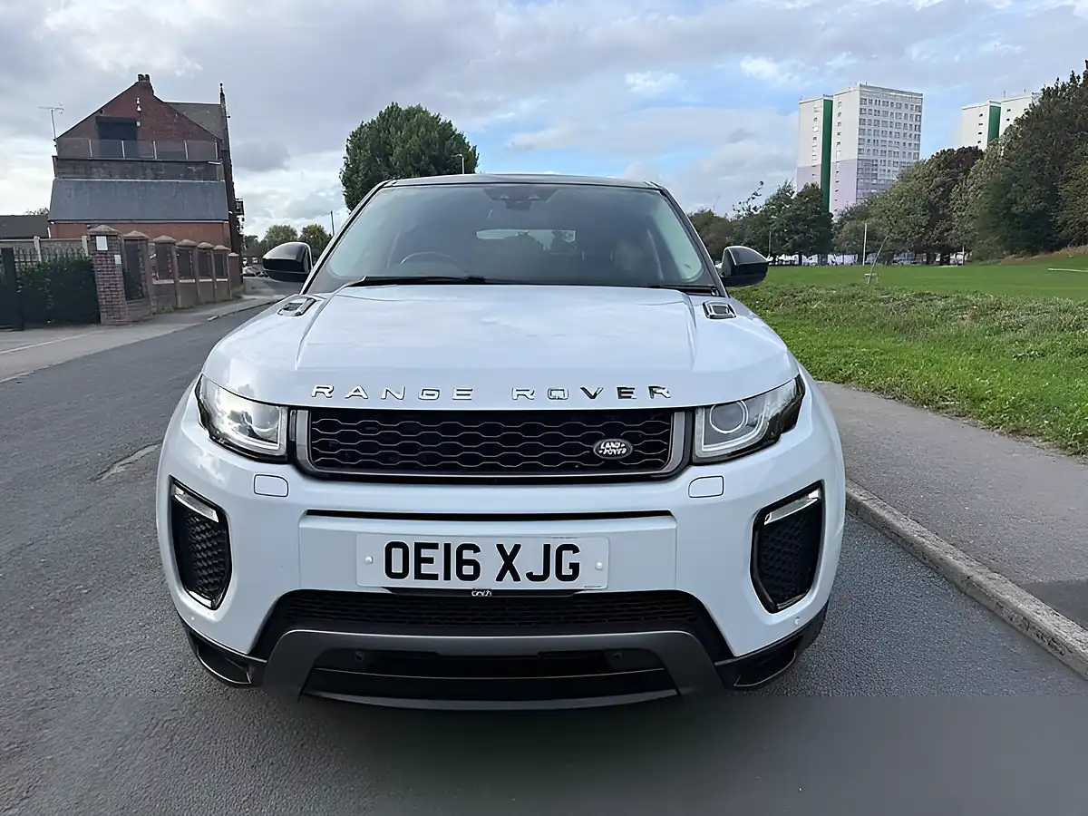 Used 2016 Land Rover Range Rover Evoque Hse Dynamic White - Interior and Exterior details 7