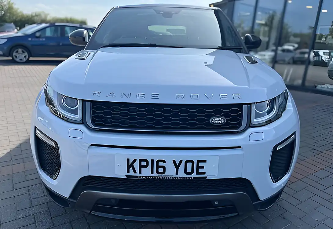 Used 2016 Land Rover Range Rover Evoque Hse Dynamic White - Interior and Exterior details 5