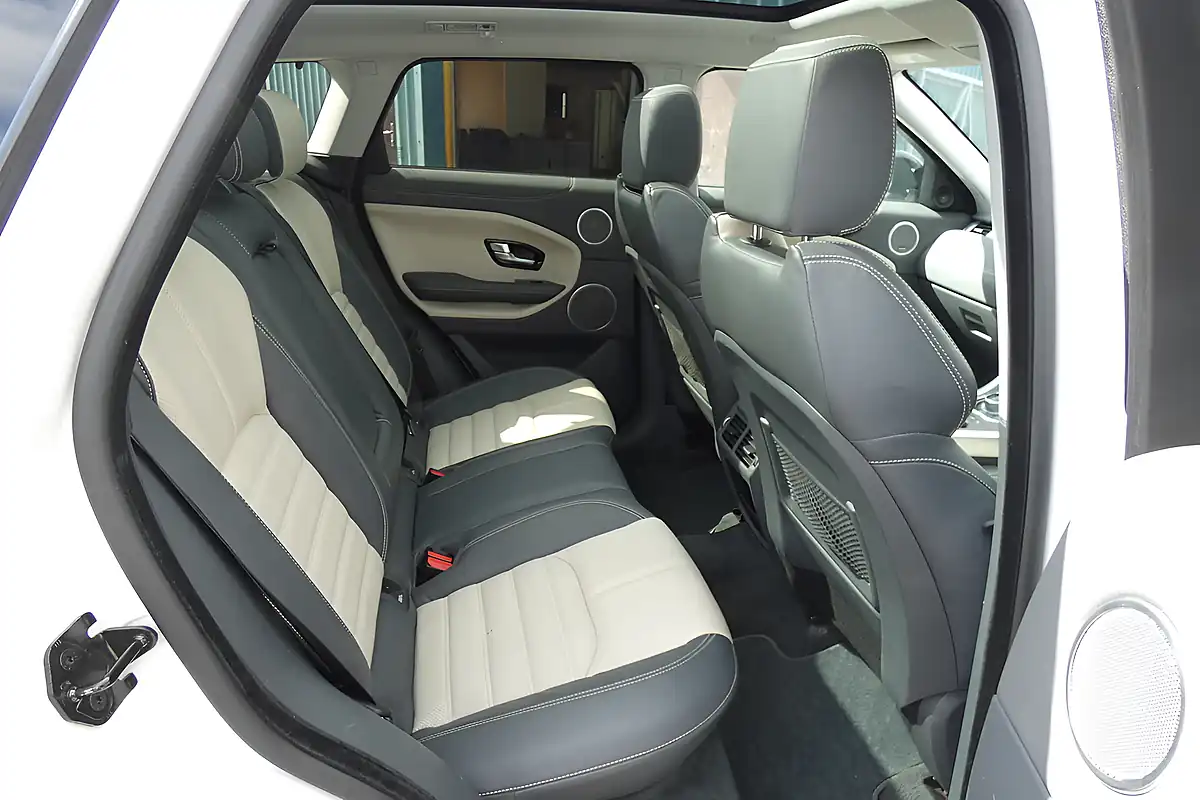 Used 2016 Land Rover Range Rover Evoque Hse Dynamic White - Interior and Exterior details 13