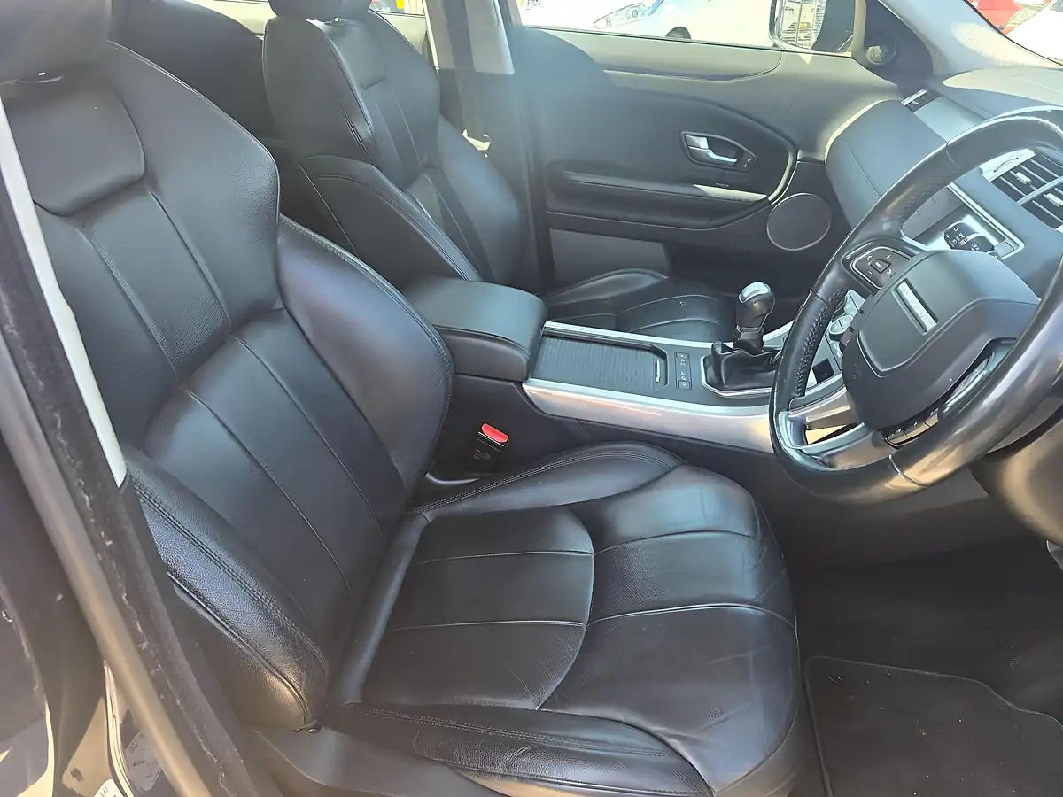 Used 2016 Land Rover Range Rover Evoque Se Blue - Interior and Exterior details 12
