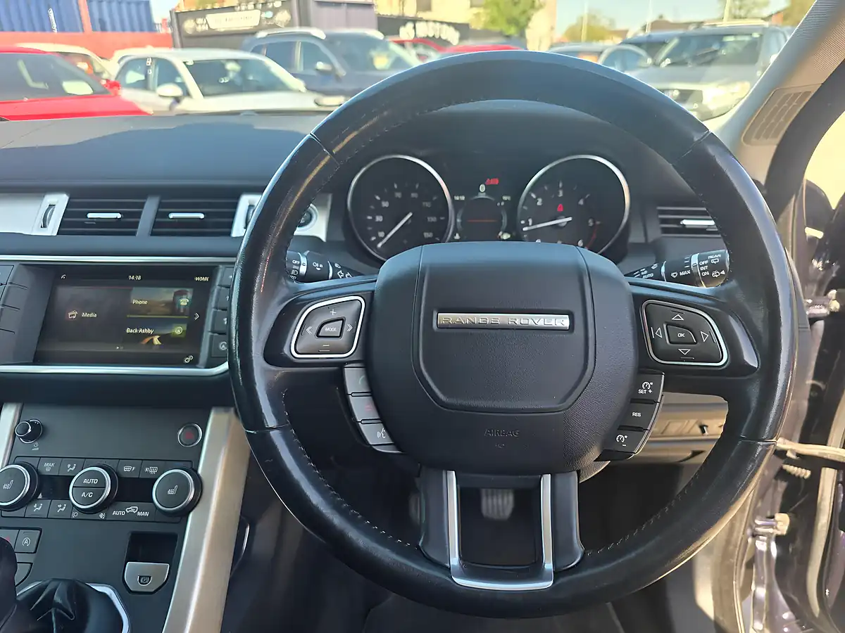 Used 2016 Land Rover Range Rover Evoque Se Blue - Interior and Exterior details 9