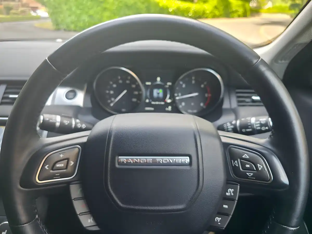 Used 2016 Land Rover Range Rover Evoque Se Grey - Interior and Exterior details 18
