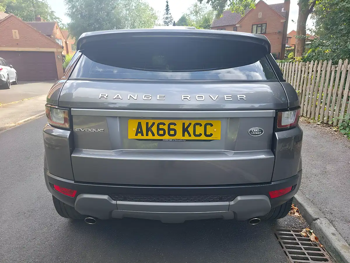 Used 2016 Land Rover Range Rover Evoque Se Grey - Interior and Exterior details 6
