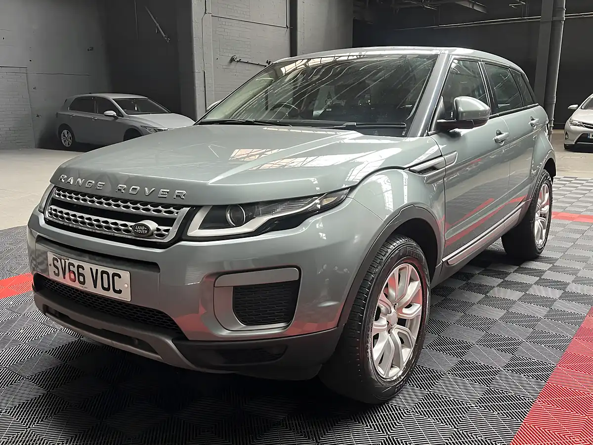 Used 2016 Land Rover Range Rover Evoque Se Grey - Interior and Exterior details 6