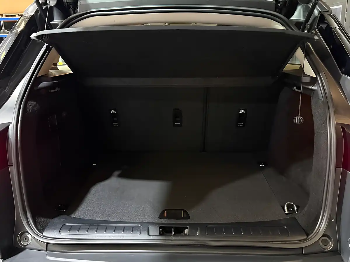 Used 2016 Land Rover Range Rover Evoque Se Grey - Interior and Exterior details 12