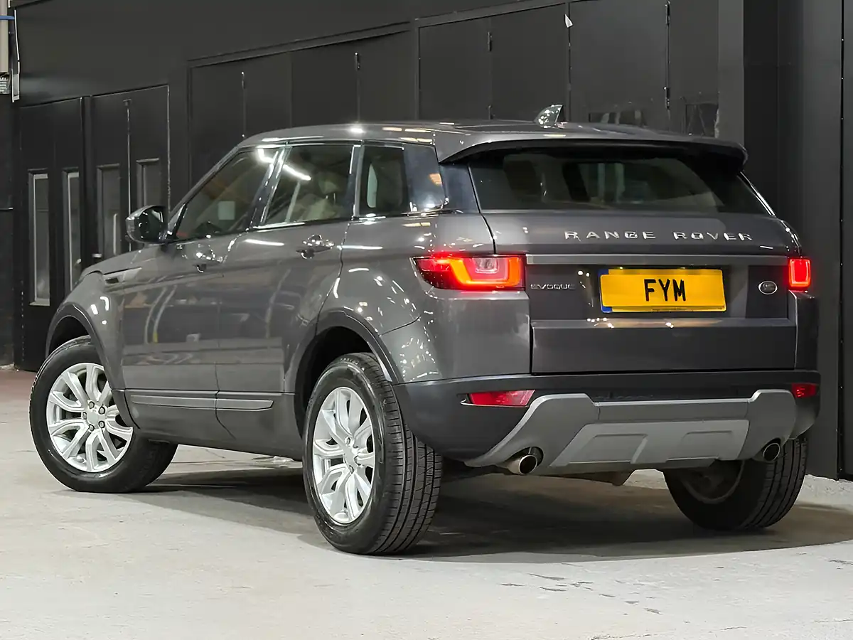 Used 2016 Land Rover Range Rover Evoque Se Grey - Interior and Exterior details 4