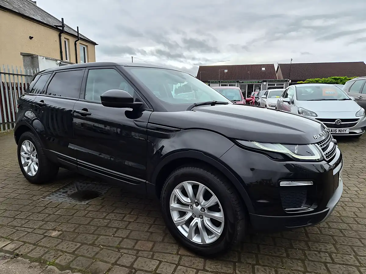 Used 2016 Land Rover Range Rover Evoque Se Tech Black - Front View